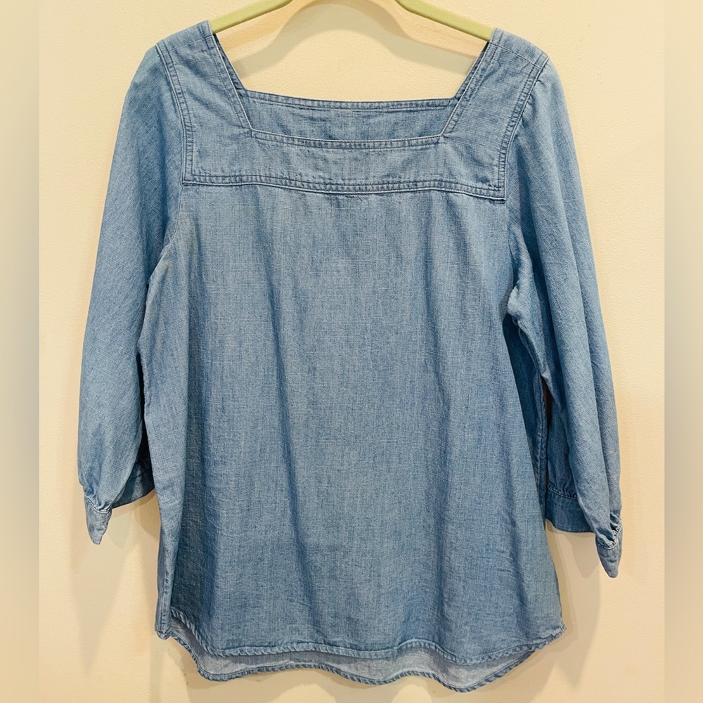 Time and Tru Chambray Top